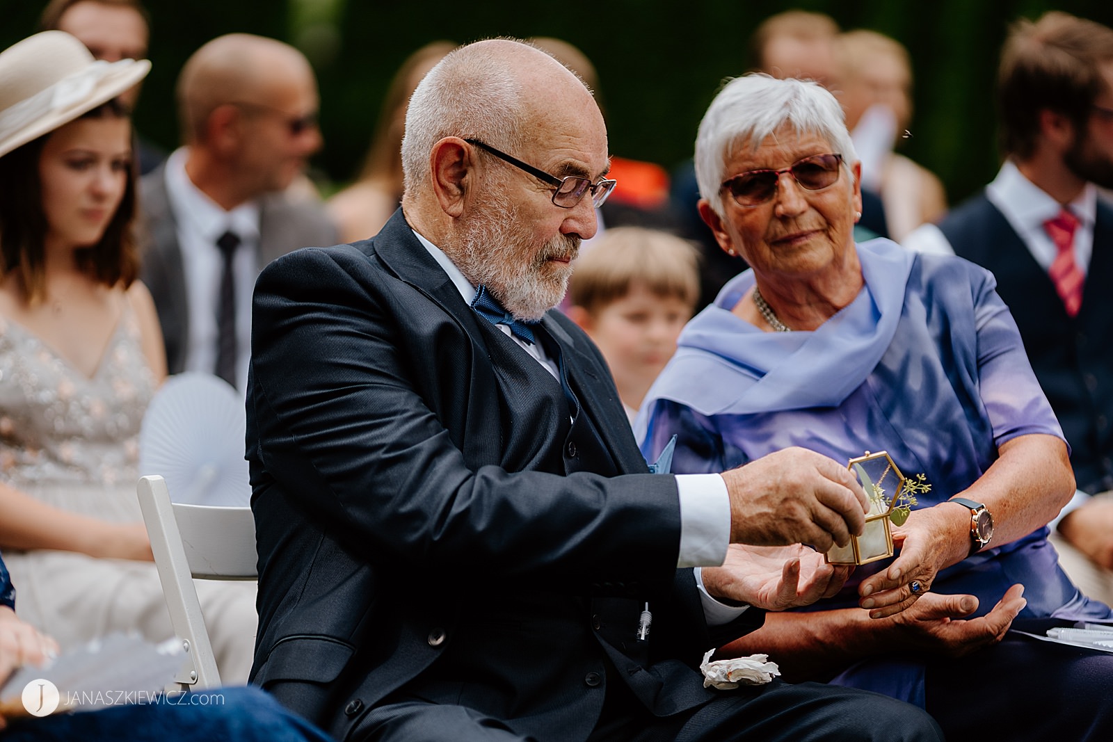 Plenerowy ślub humanistyczny - zdjęcia.