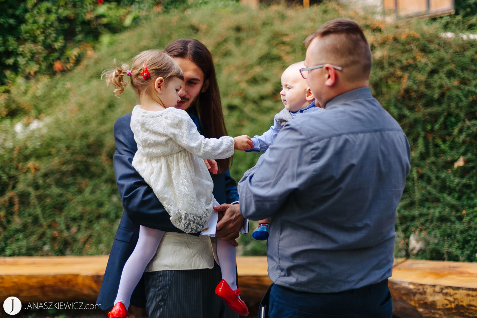 Zamek Korzkiew - wesele. Zdjęcia ślubne.