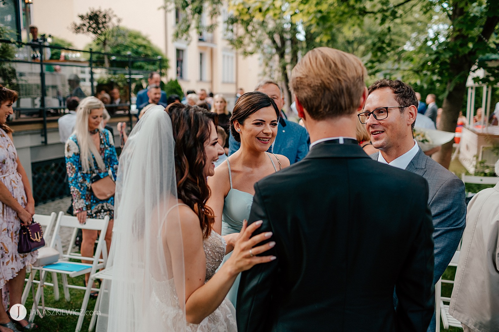 Humanistyczny ślub plenerowy - zdjęcia. Fotograf ślubny, fotograf na ślub.