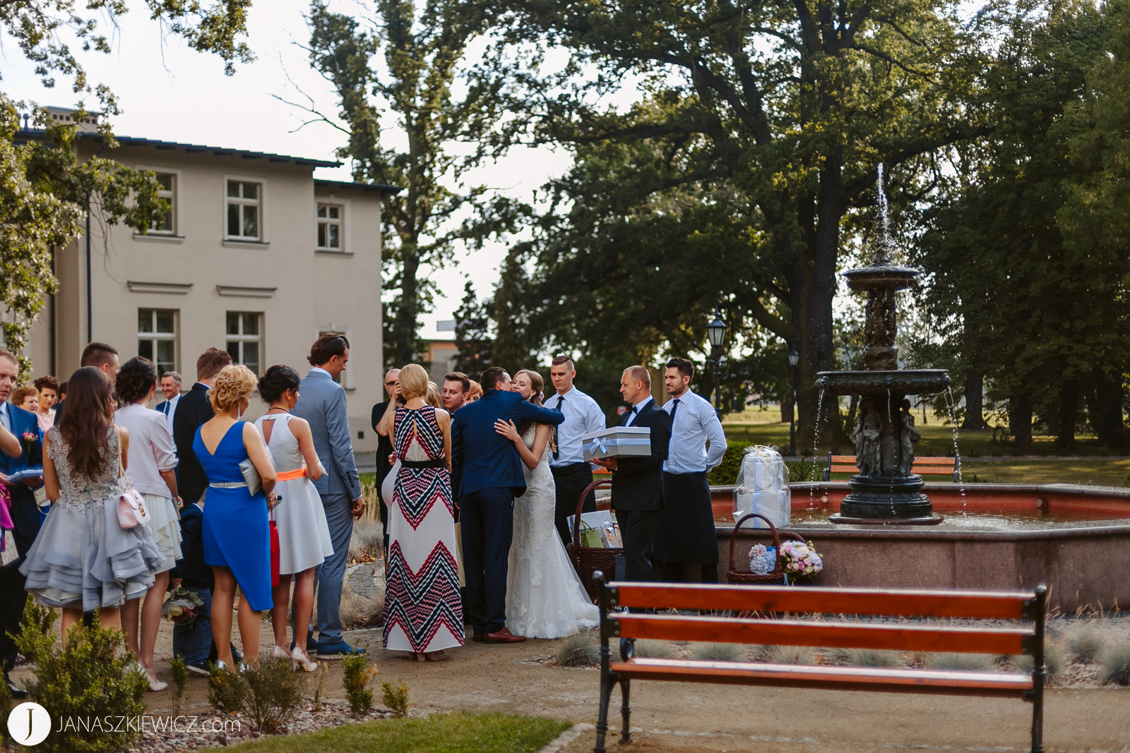 Pałac Tłokinia - wesele, zdjęcia. Fotografia ślubna.