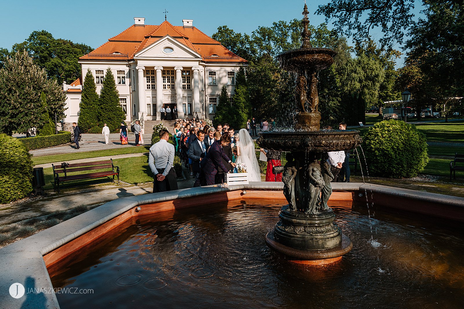 Fotograf ślubny - Pałac Tłokinia - życzenia.