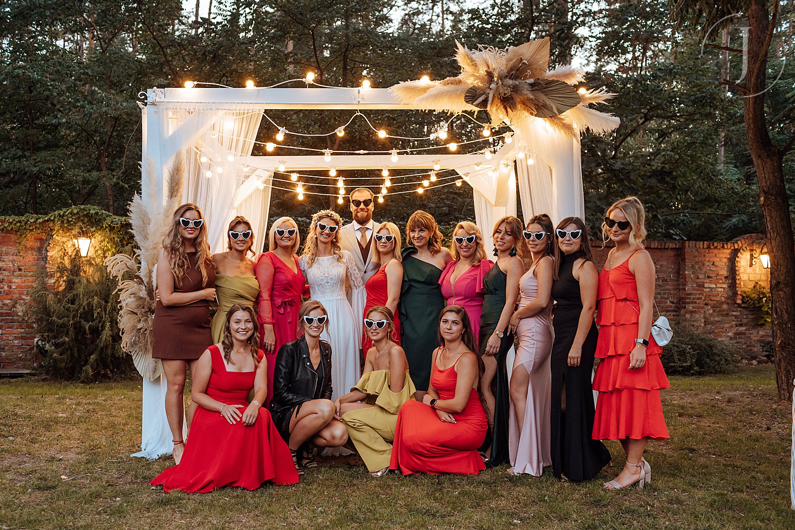 Sesja fotograficzna podczas wesela.